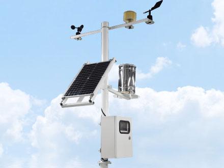  У԰��������վ ѧУ����վװ������Щ